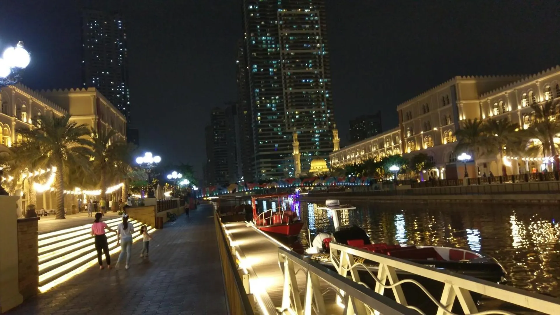 Apartment Amazing View Master Room Sharjah United Arab Emirates